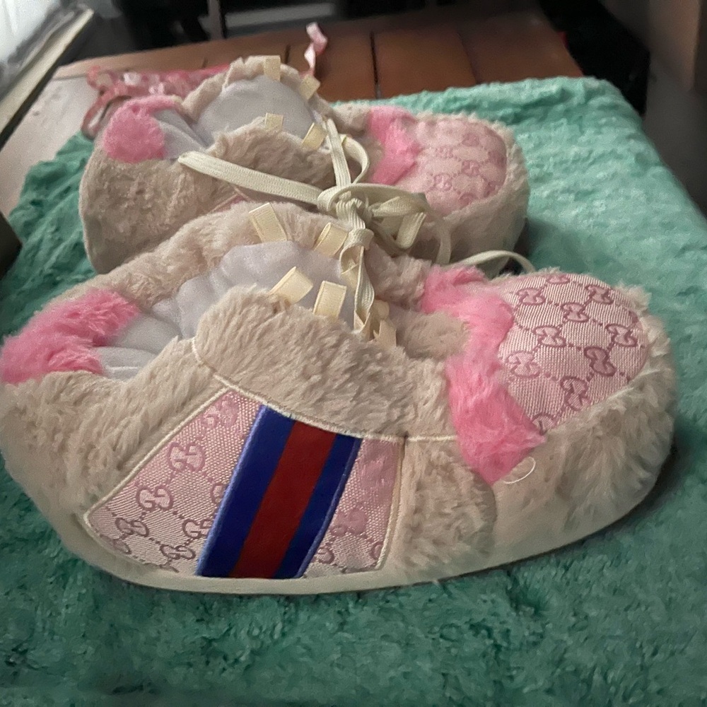 Designer-Inspired Pink Fuzzy woman’s slipper Sneakers